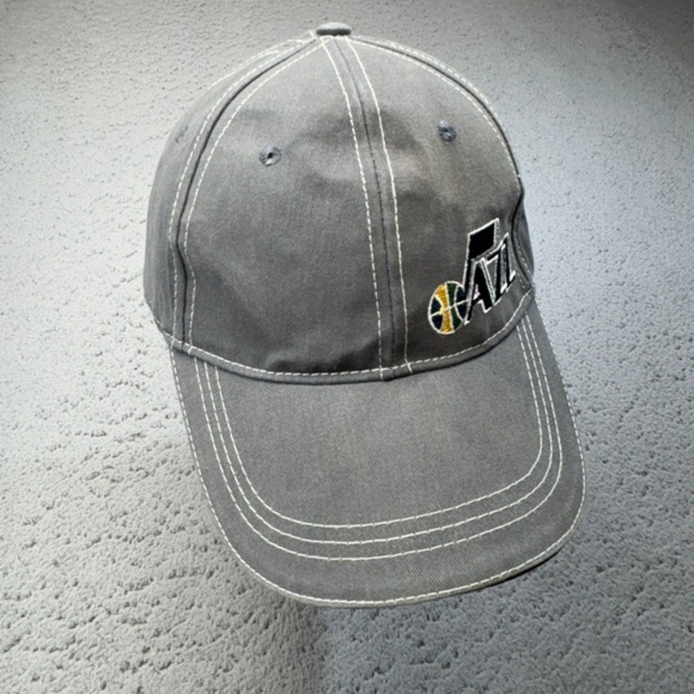 Utah Jazz Hat Cap Strap Back Gray NBA Basketball Adjustable Fan Gear White Stich